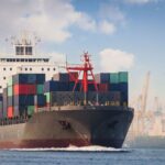 SE INCENDIA BARCO CON TRES MIL AUTOS A BORDO EN EL PACÍFICO; IBA RUMBO A MÉXICO
