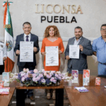 Firma Policía Auxiliar carta de adhesión con Liconsa Puebla