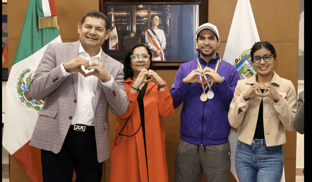 Gobierno de Puebla duplica apoyo económico a medallistas del estado