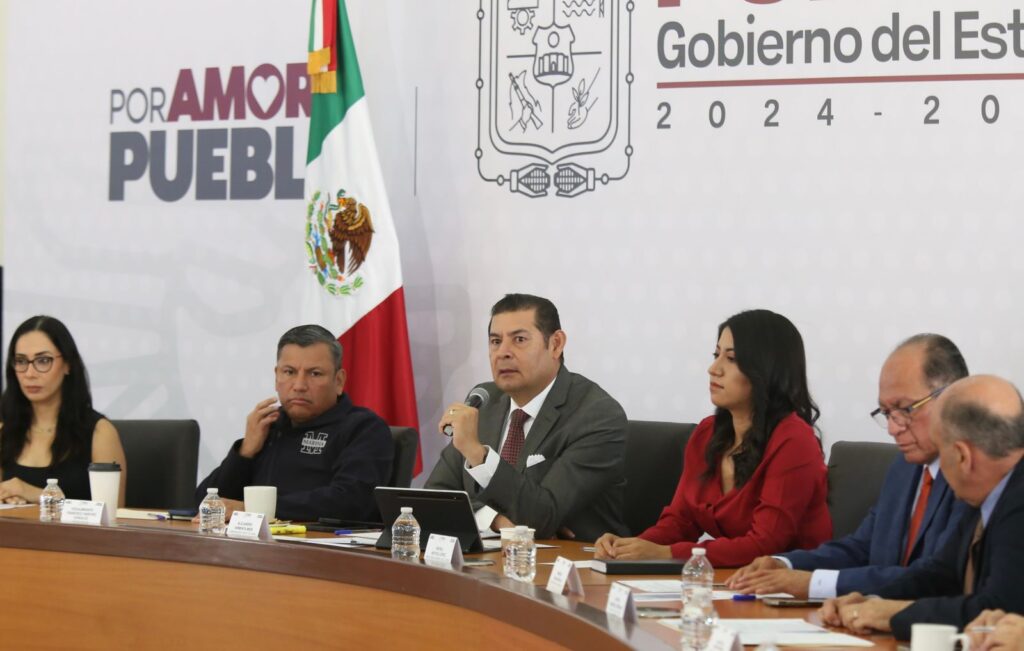 Gobierno de Puebla trabaja en macro proyectos prioritarios con presidenta Sheinbaum