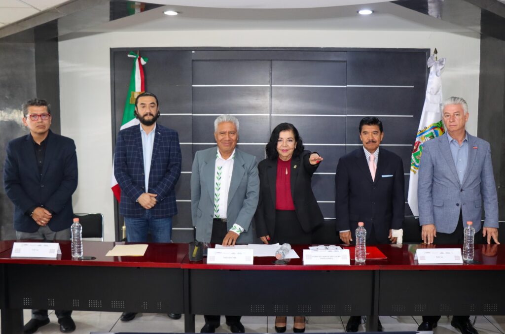 Gobierno de Puebla reafirma compromiso con educación orientada al desarrollo científico