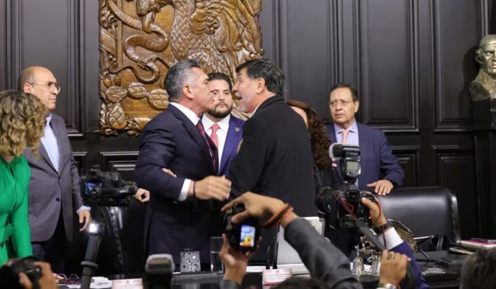 Altercado en el Senado mexicano: tensión entre Alito Moreno y Noroña termina en empujones