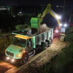 Trabaja Secretaría de Infraestructura en turnos diurnos y nocturnos para reconstrucción en socavón