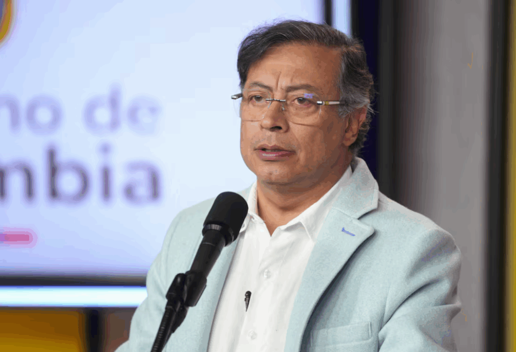 Petro critica ataque de EE.UU. a lancha venezolana y lo califica como “asesinato”