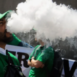 Senado mexicano aprueba prohibición total de vapeadores y cigarrillos electrónicos por riesgos a la salud juvenil