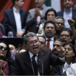 Ricardo Monreal admite que el Plan B de la reforma electoral requiere apoyo de PT y PVEM