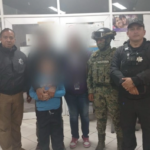 Rescatan a niño de seis años en Ecatepec