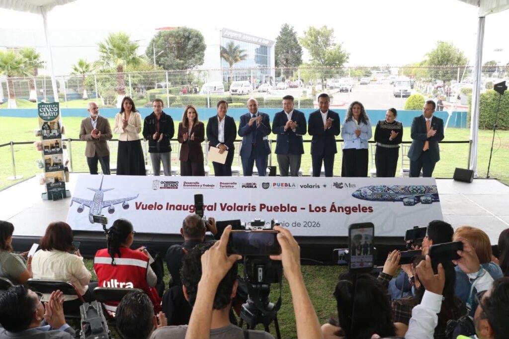 Puebla fortalece su conexión internacional con vuelo a Los Ángeles